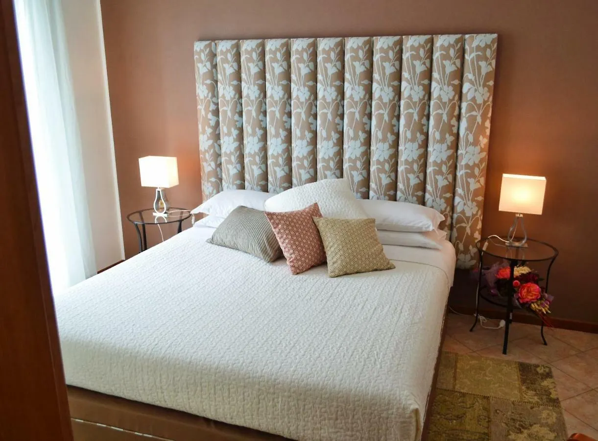 Torri Centro Apartman Torri del Benaco Olaszország